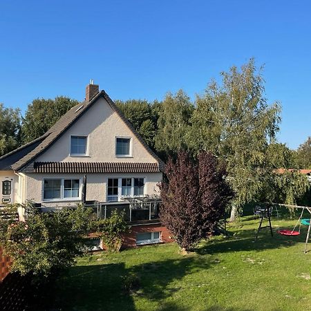 Ruegenferienhaus - Schaprode Hafen Exterior foto